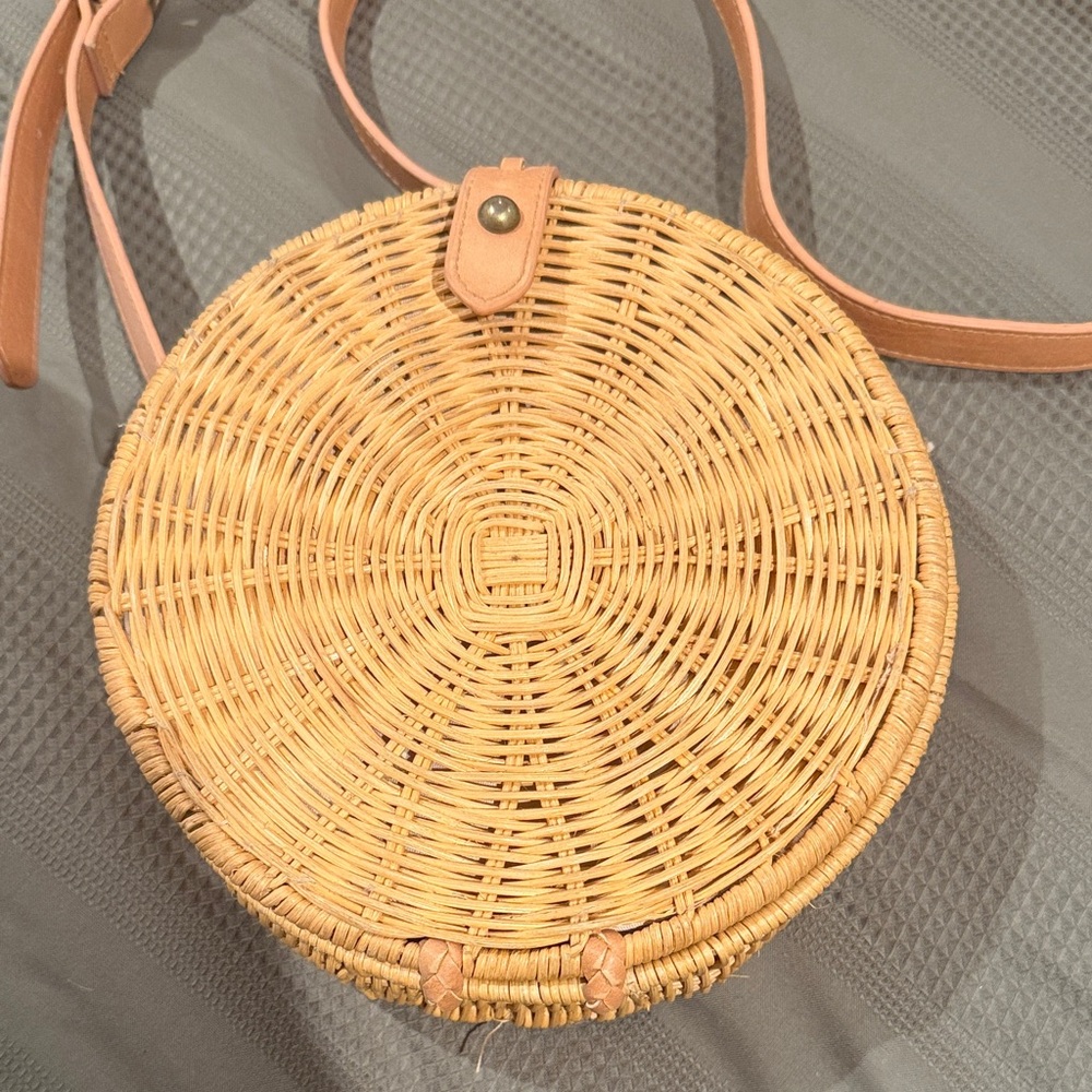 Round Woven Tan Crossbody Bag